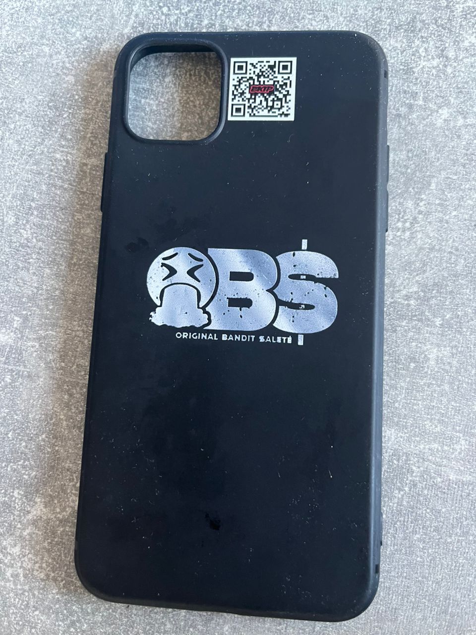 coque_667 noir 